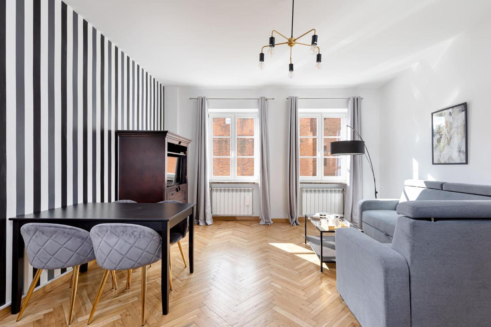 Fashioned Apartment Rycerska By Noclegi Renters Varsóvia Exterior foto
